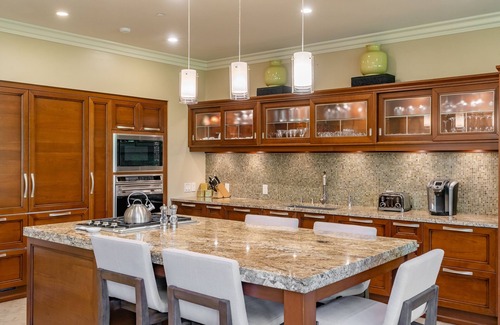 Wailea Villa | I.P.M PRESENTS: HOOLEI 93-1: 3 BEDROOMS + OFFICE. FLEXIBLE CANCELATION POLICY