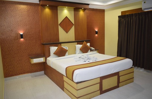 Kalapettai Hotel | I Residency