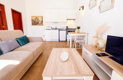 Alfarrobeira Apartment | I - St Johns Countryside Getaway
