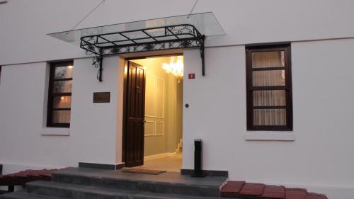 Arnavutkoy District Hotel | İstasyon Otel