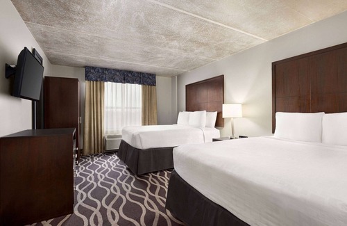Park Central Hotel | IBAN Dallas Park Central Hotel, Trademark by Wyndham