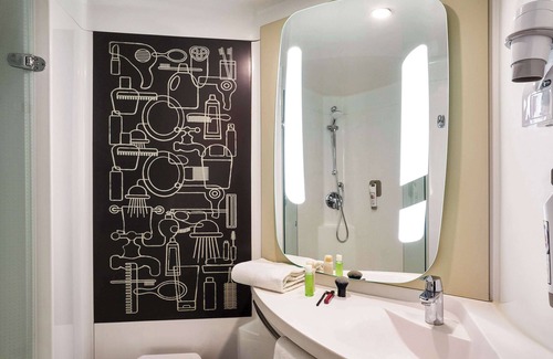 Porta Hotel | ibis Barcelona Meridiana