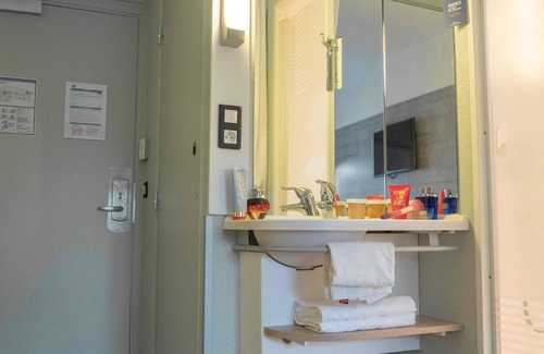 Quartier du Petit-Montrouge Hotel | ibis budget Paris Porte d'Orleans
