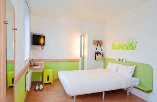 Pantin Hotel | ibis budget Paris Porte de Pantin