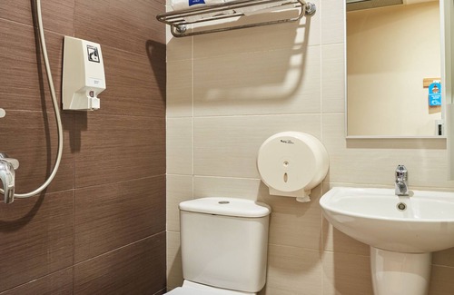 Queenstown Hotel | ibis budget Singapore West Coast