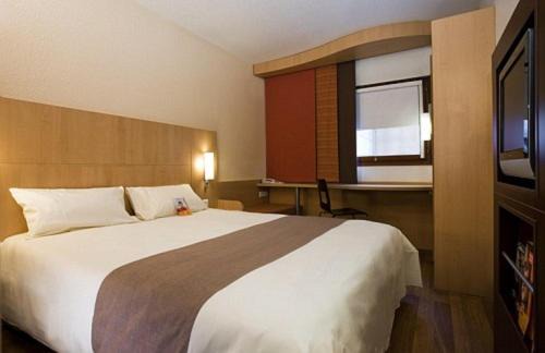 Douai Hotel | ibis Douai Centre