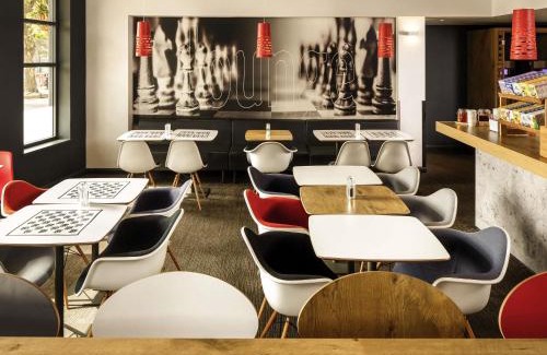 Stratford and New Town Hotel | ibis London Stratford