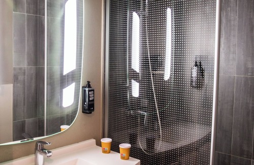 12th Arrondissement Hotel | ibis Paris Bercy Village 12ème