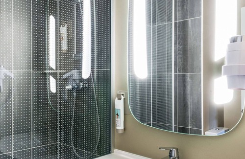 Senlis Hotel | ibis Senlis