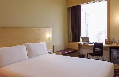 Kuwait City Hotel | ibis Sharq