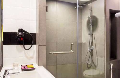 Kalimalang Hotel | ibis Styles Bekasi Jatibening
