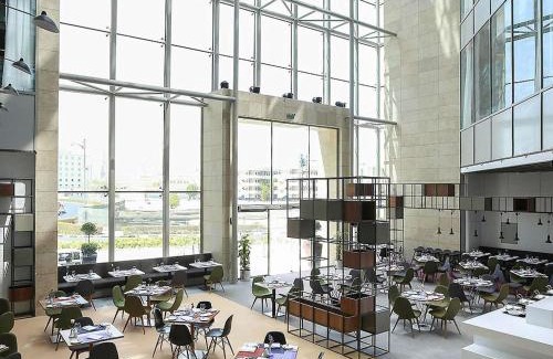 Al Mina Hotel | Ibis Styles Dubai Jumeira