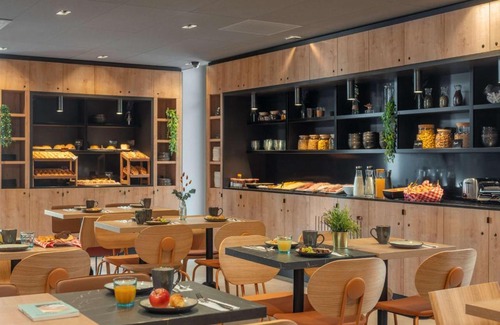 Jean Zay Hotel | ibis Styles Fontenay