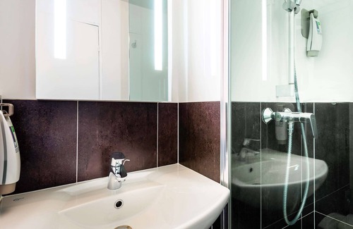 Hincmar Hotel | ibis Styles Reims Centre Cathédrale