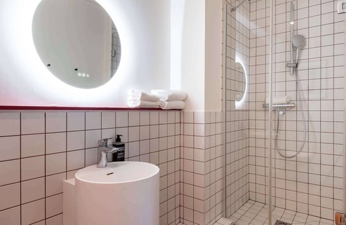 Rouen City Centre Hotel | ibis Styles Rouen Centre Cathedrale