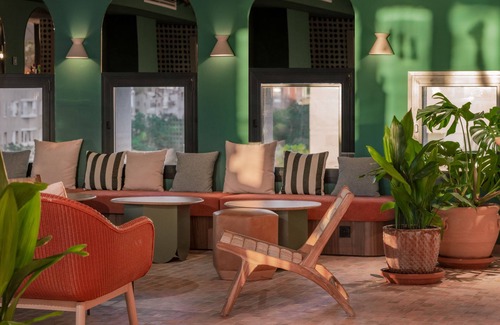 Huerta del Pilar Hotel | Ibis Styles Sevilla Santa Justa