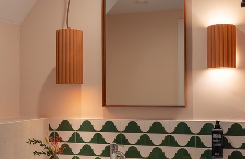 Huerta del Pilar Hotel | Ibis Styles Sevilla Santa Justa