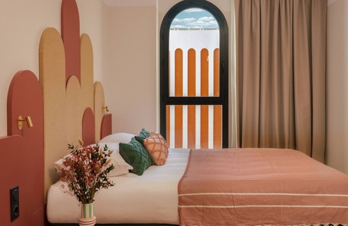 Huerta del Pilar Hotel | Ibis Styles Sevilla Santa Justa