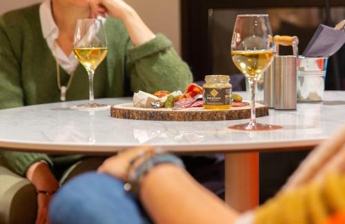 Chambray-les-Tours Hotel | ibis Tours Sud