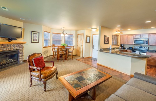 Downtown Leavenworth Hotel | Icicle Village Resort