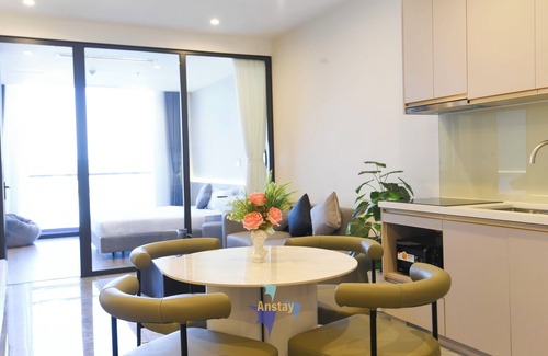 Ha Long Apartment | ICON40 Ha Long Managed by Anstay