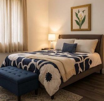 Northwest Dallas House | Iconic Retreat 2BR Home in The Heart Dallas TX