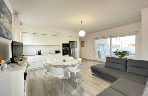 Stintino Apartment | Ida Palace, new Deluxe Seafront Apartment