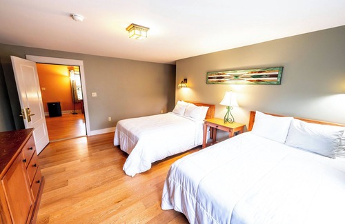 Shawnee On Delaware Hotel | Ideal Delaware Escape Near Pocono Mountain | Hiking Trails, Gol & Spa