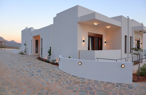 Pefki Villa | Idyllic Luxury Villa: Swimming Pool with Sunfilled View on Mountain and Sea