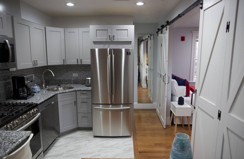Dorchester Bed & Breakfast | III New apartment with Luxury amenities in Boston#3727375