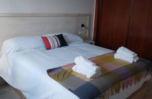 Bormujos Apartment | IJD apartaments 6 PARKING GRATIS Y PISCINA
