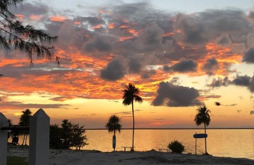 Isla Mujeres Hotel | Ikarus Costa Mujeres Eco Lodge Sunset View