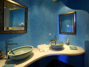 Fira Apartment | Ikastikies Suites