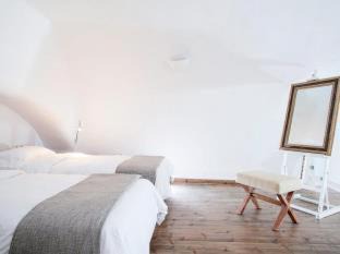 Fira Apartment | Ikastikies Suites