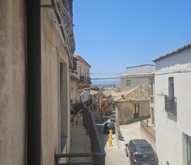 Roccella Jonica House | Il borgo