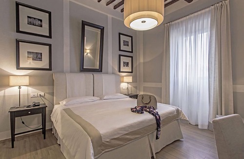 Siena Historical Center Bed & Breakfast | Il Chiostro del Carmine