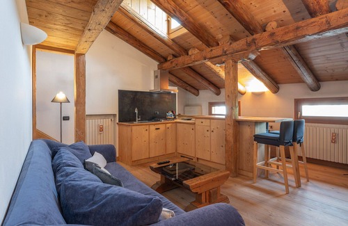 Cortina d'Ampezzo Apartment | Il Covo, nice two room studio in Cortina