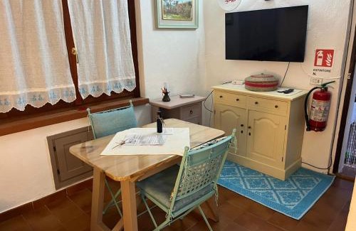 Baia Sant'Anna Apartment | Il Mirto di Maria- La Villetta
