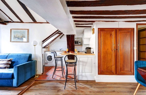 Les Iles Apartment | Ile Saint-Louis 2BR - Notre-Dame & Sainte-Chapelle