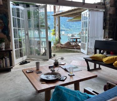 Paraty Bed & Breakfast | Ilha do Araújo - Guest House