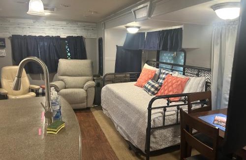 Flint Creek Other | Illinois Riverside Glamping Oasis at Flint Ridge