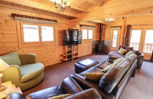 Louth House | iLodge 73