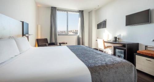Penya-roja Hotel | Ilunion Aqua 4