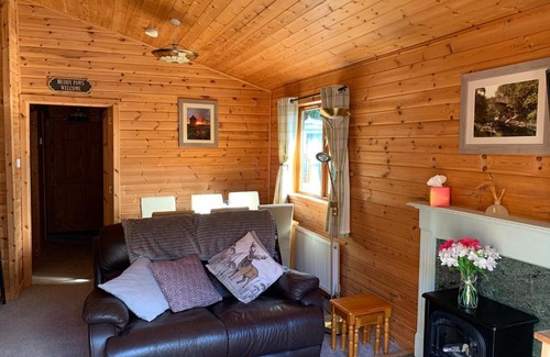 Hawick House | Immaculate 3-Bed Lodge in Hawick
