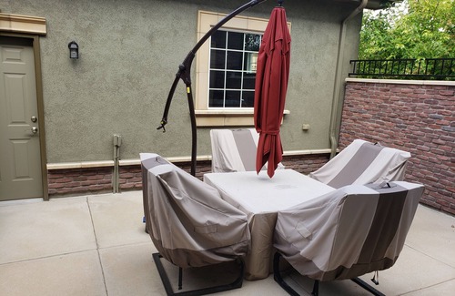 Westridge House | Immaculate, fully furnished oversized Brownstone's Town Home in Highlands Ranch