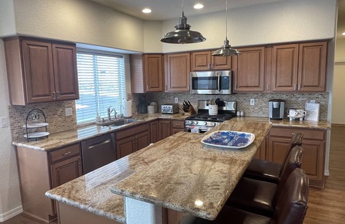 Sunridge Estates House | Immaculate home minutes from Laughlin & Lake Mohave