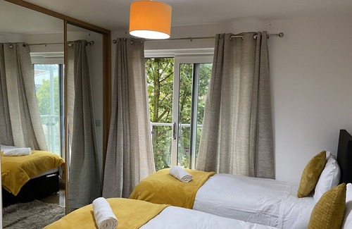Colchester Apartment | Immaculate, spacious 2 bed apartment