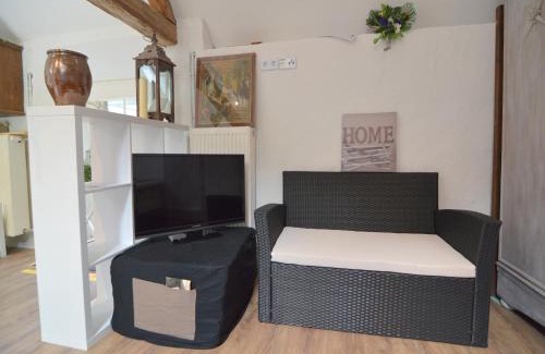 Immerath Apartment | Immerath Nature Retreat, cleaning included