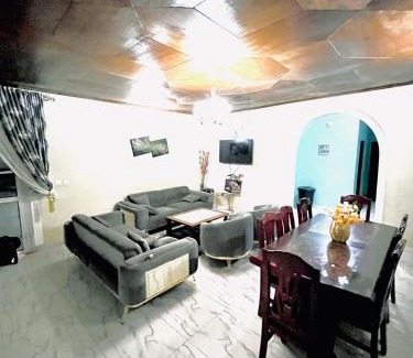 Yaounde Apartment | Immeuble Rose Guest House