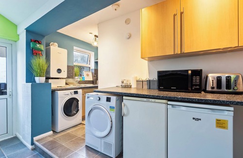 Brixton House | Impeccable 4-bed House With Garden in Brixton